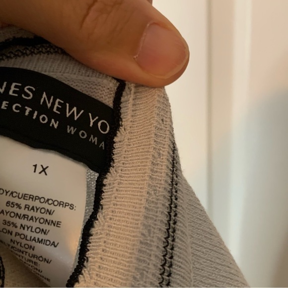 Jones New York Woman’s sky-blue belted cardigan. Size 1X - Picture 5 of 6